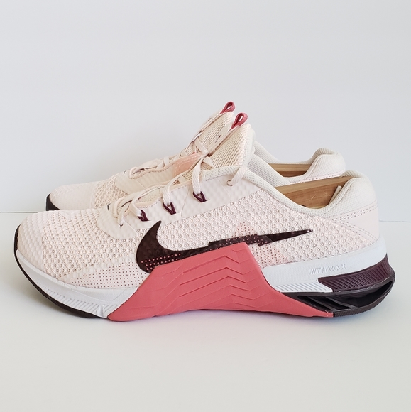 Womens Nike Metcon 7 - Picture 4 of 7